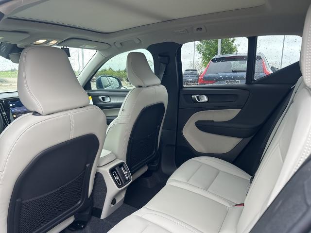 2025 Volvo XC40 Vehicle Photo in Grapevine, TX 76051
