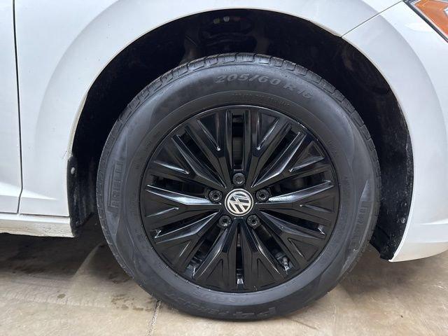 2019 Volkswagen Jetta Vehicle Photo in MEDINA, OH 44256-9631