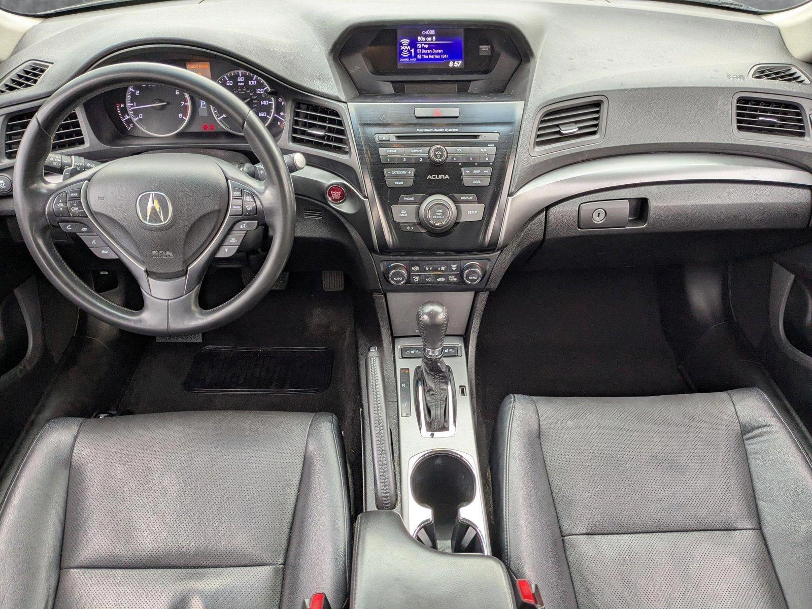 2013 Acura ILX Vehicle Photo in VALENCIA, CA 91355-1705