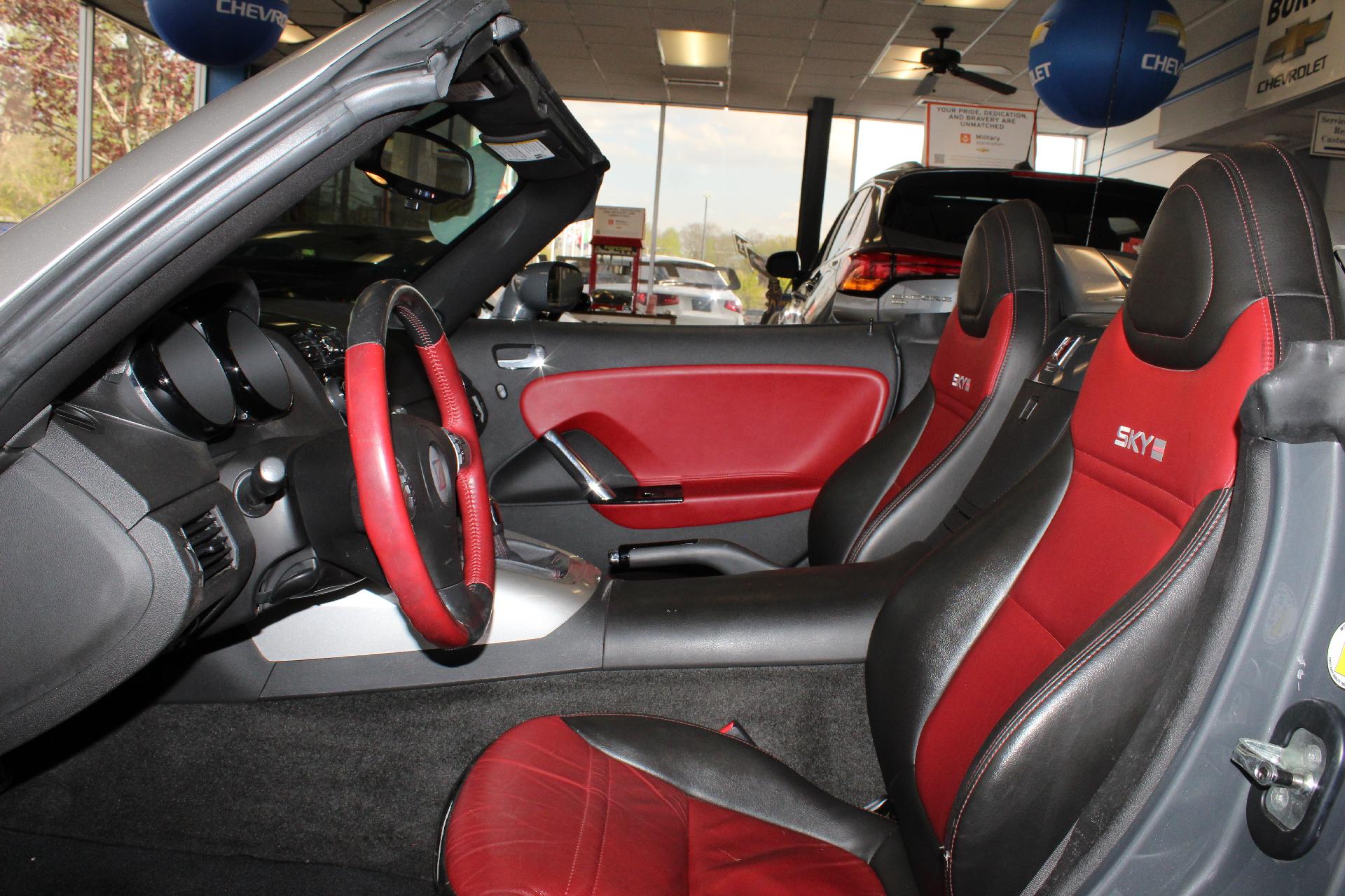 2008 Saturn Sky Vehicle Photo in NORTHAMPTON, MA 01060-1120