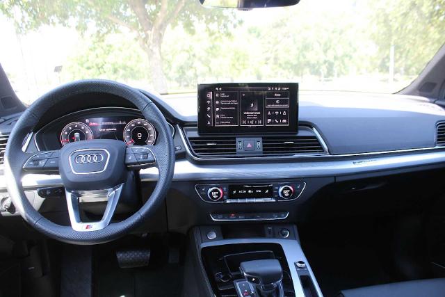2024 Audi Q5 Vehicle Photo in HOUSTON, TX 77090