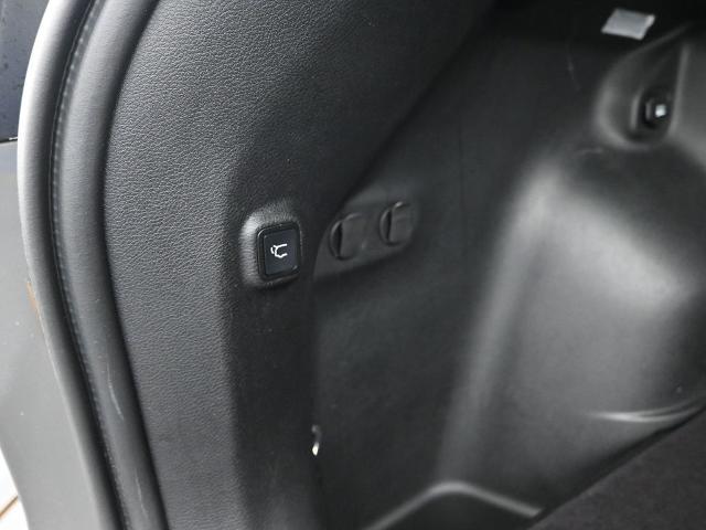 2021 Jeep Cherokee Vehicle Photo in Cedar Rapids, IA 52402