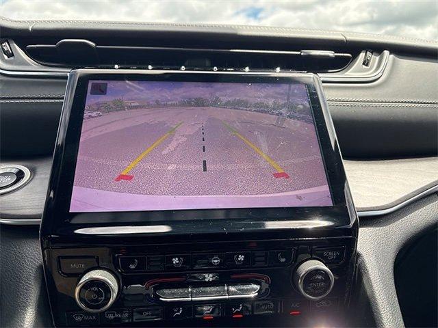 2021 Jeep Grand Cherokee L Vehicle Photo in Willow Grove, PA 19090