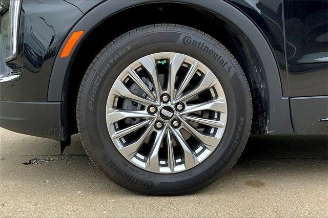 2024 Cadillac XT4 Vehicle Photo in KANSAS CITY, MO 64114-4545
