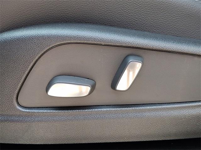 2025 Cadillac XT5 Vehicle Photo in ALLENTOWN, PA 18103-7399