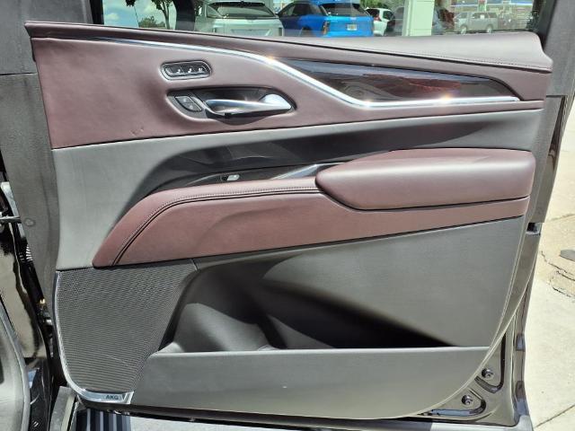 2021 Cadillac Escalade Vehicle Photo in Tampa, FL 33612