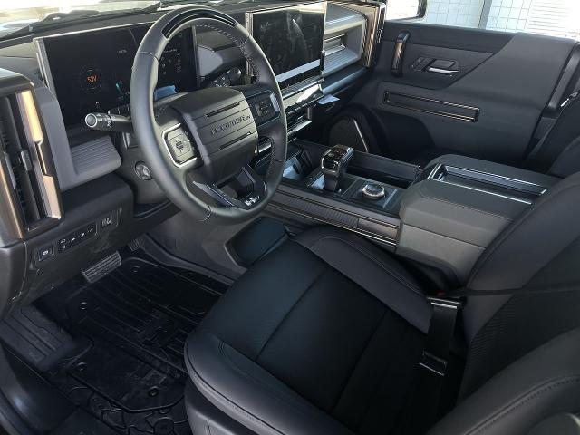 2025 GMC HUMMER EV SUV Vehicle Photo in TURLOCK, CA 95380-4918