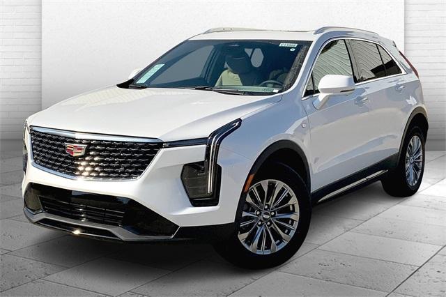 2025 Cadillac XT4 Vehicle Photo in KANSAS CITY, MO 64114-4545