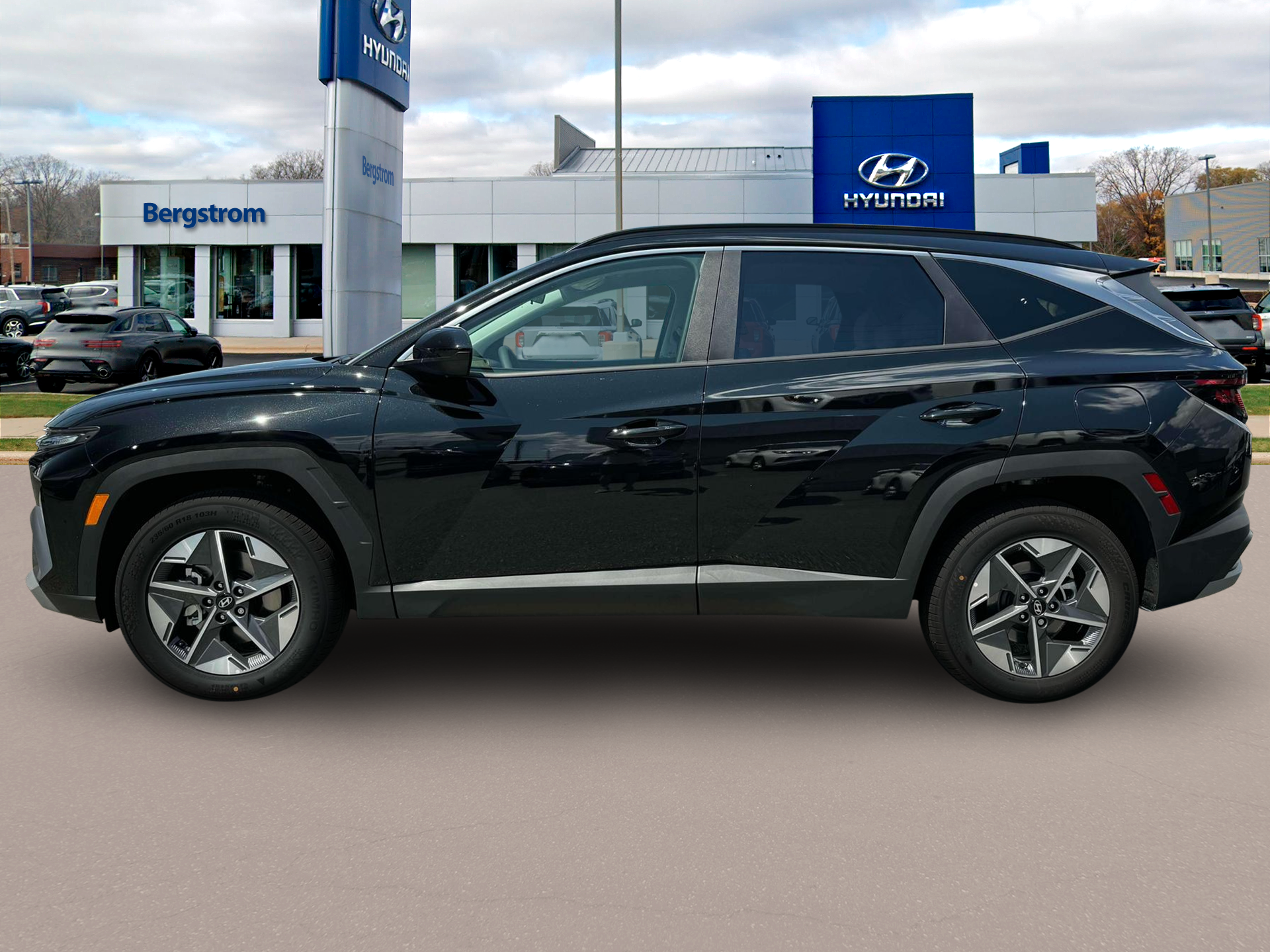 2025 Hyundai TUCSON Vehicle Photo in Green Bay, WI 54304