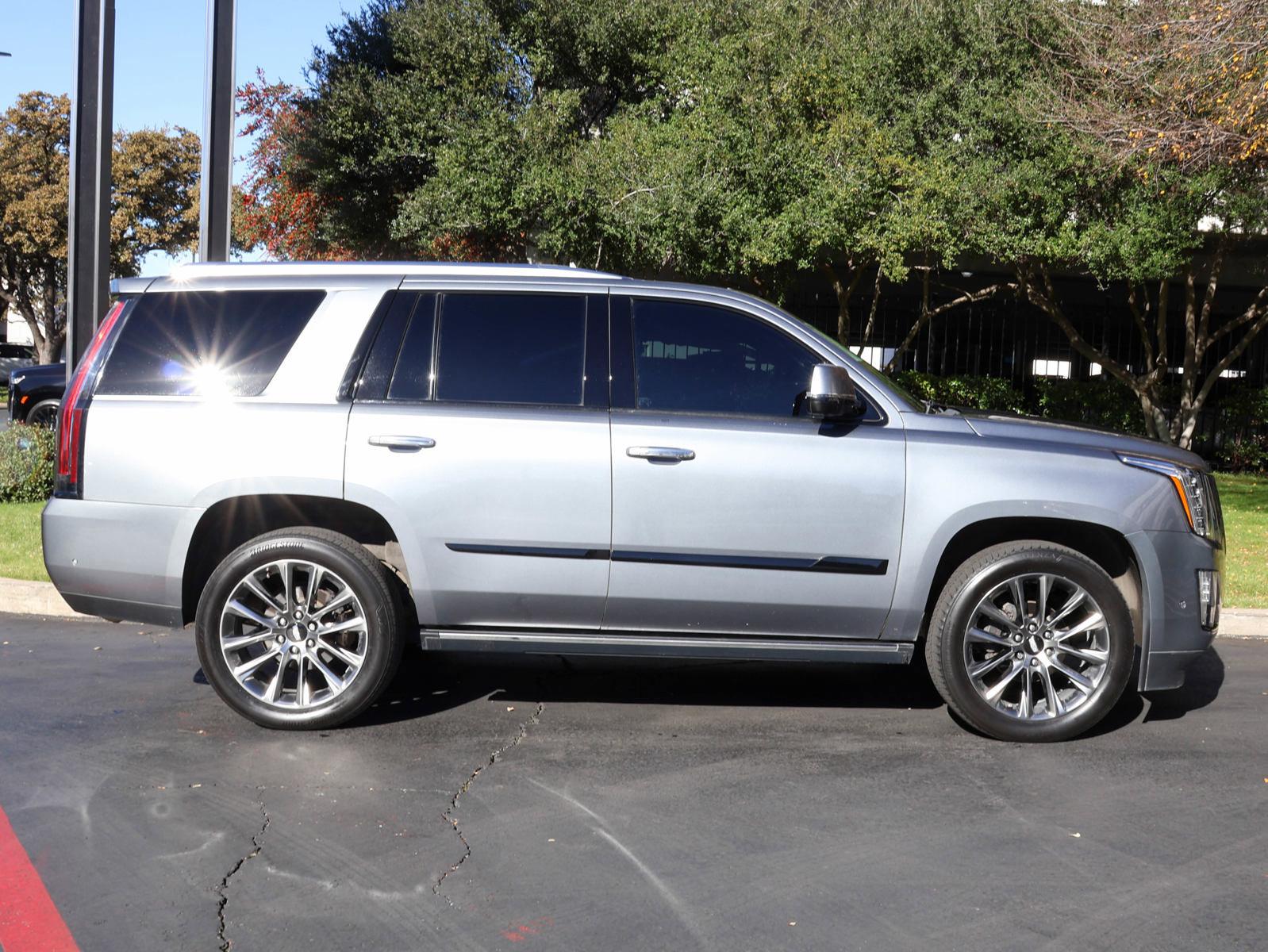 2020 Cadillac Escalade Vehicle Photo in DALLAS, TX 75209-3095