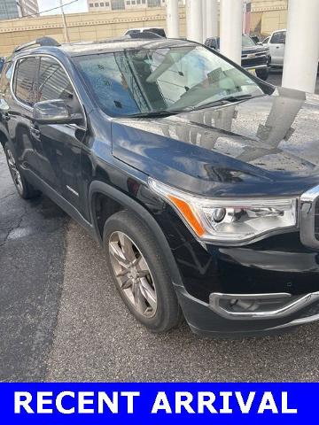 GMC Acadia's photo