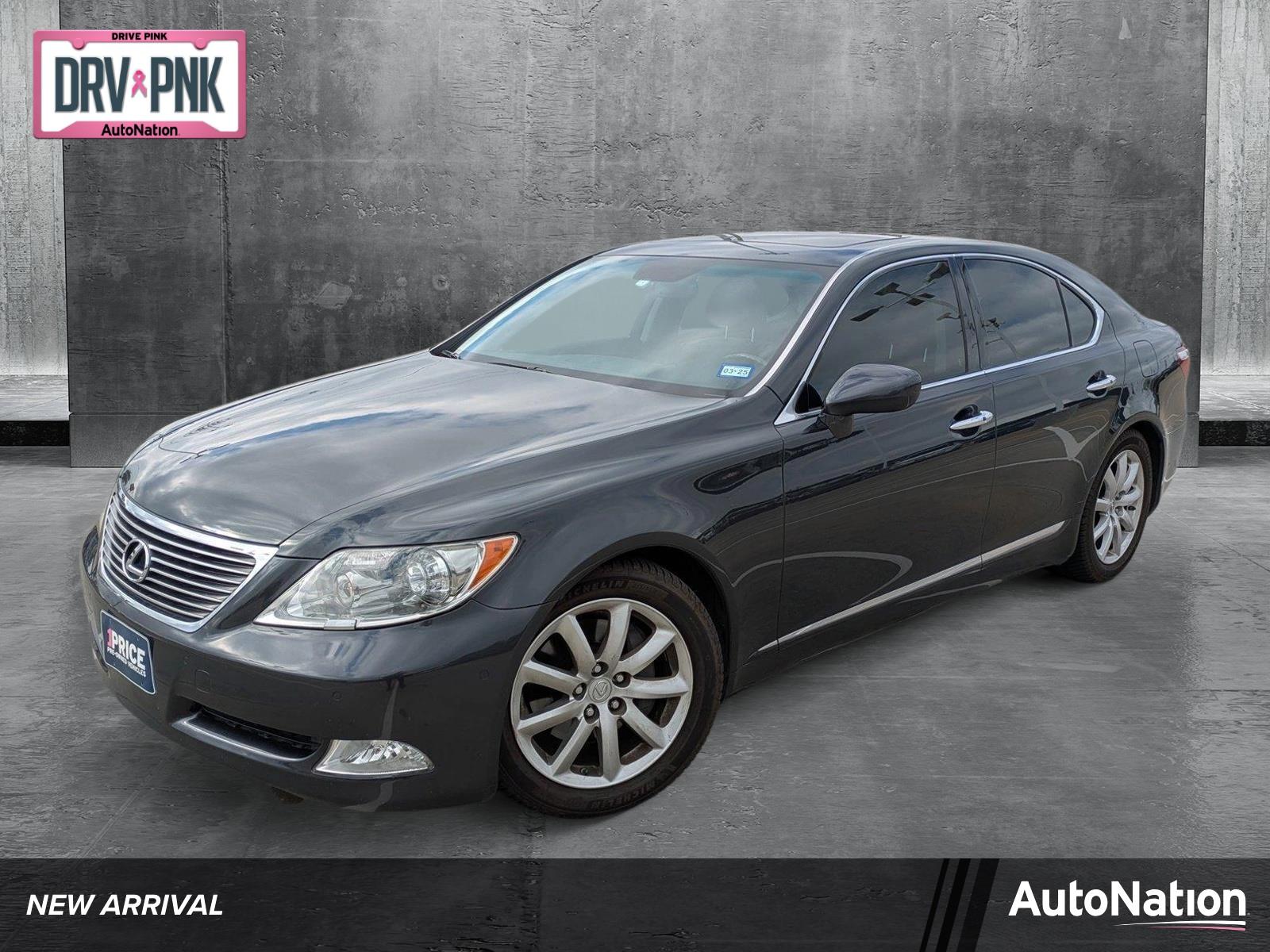 2009 Lexus LS 460 Vehicle Photo in Memphis, TN 38133