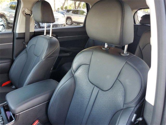 2023 Kia Sorento Hybrid Vehicle Photo in SUNRISE, FL 33323-3202