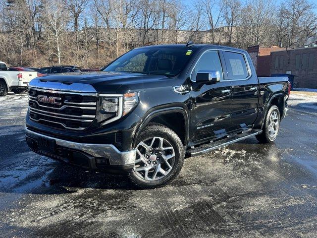 2023 GMC Sierra 1500 Vehicle Photo in LEOMINSTER, MA 01453-2952