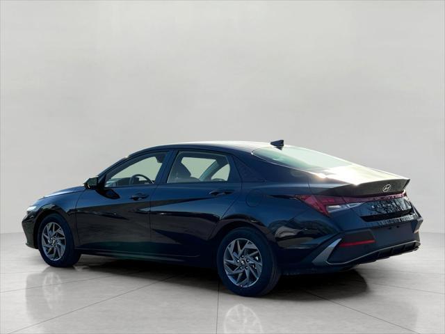 2025 Hyundai ELANTRA Hybrid Vehicle Photo in Green Bay, WI 54304