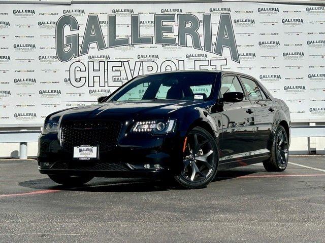 2022 Chrysler 300 Vehicle Photo in DALLAS, TX 75244-5909