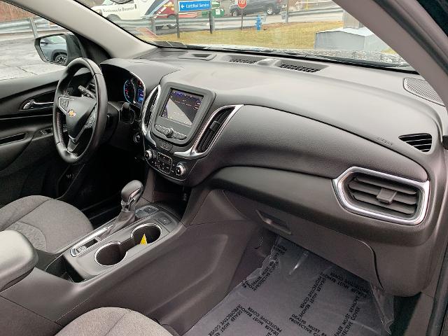 2022 Chevrolet Equinox Vehicle Photo in MOON TOWNSHIP, PA 15108-2571