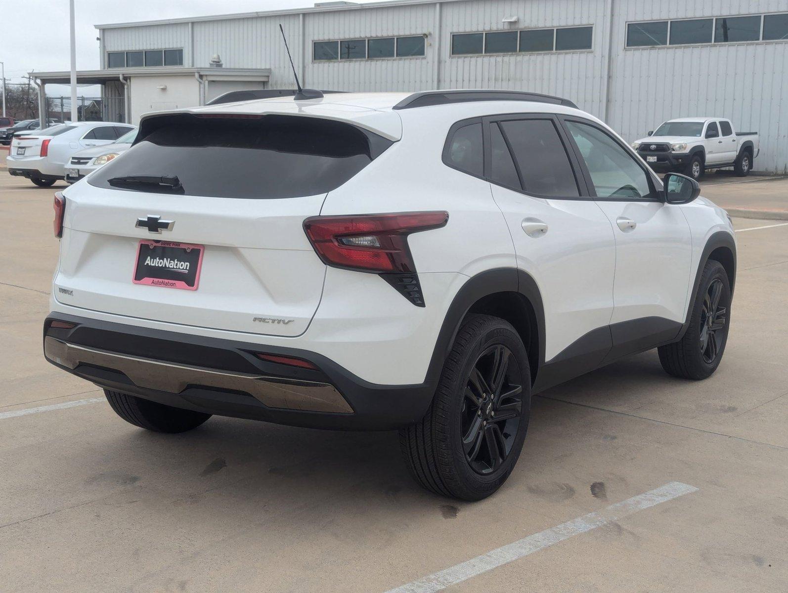 2025 Chevrolet Trax Vehicle Photo in CORPUS CHRISTI, TX 78412-4902