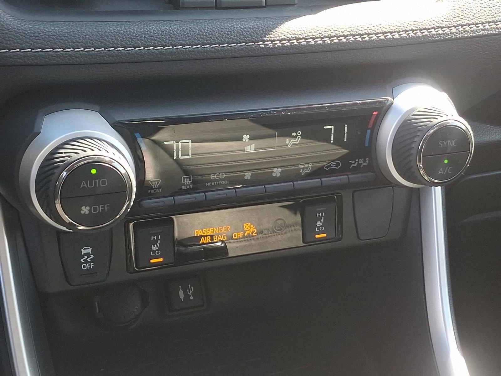 2019 Toyota RAV4 Vehicle Photo in Trevose, PA 19053