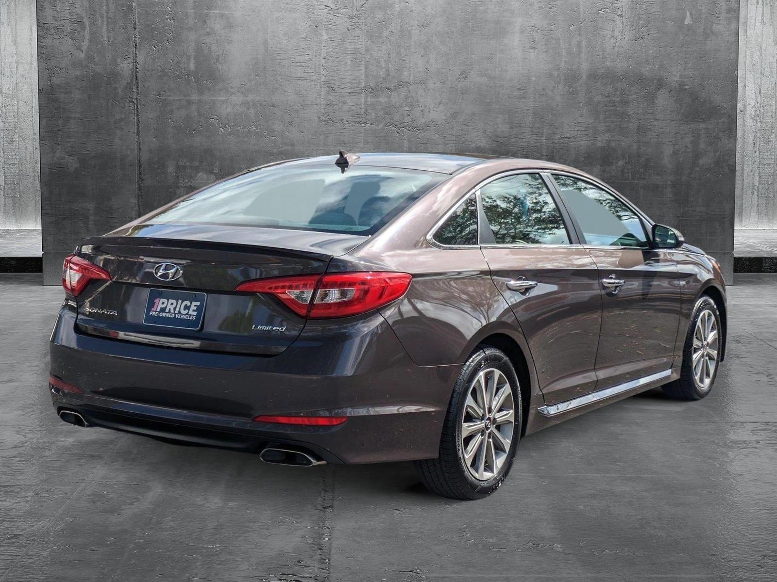 2016 Hyundai SONATA Vehicle Photo in Panama City, FL 32401