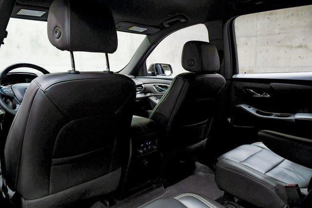 2023 Chevrolet Traverse Vehicle Photo in EVERETT, WA 98203-5662