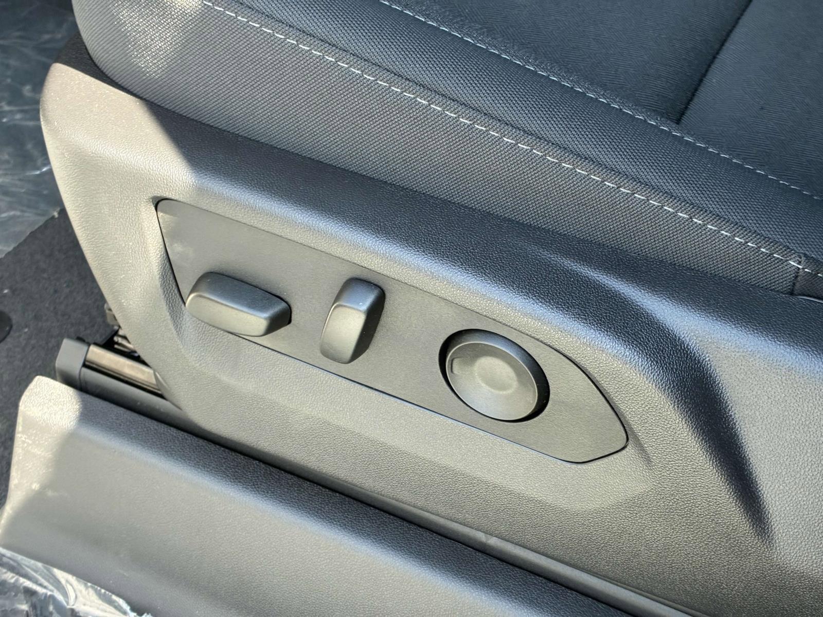2025 Chevrolet Silverado 1500 Vehicle Photo in LOS ANGELES, CA 90007-3794