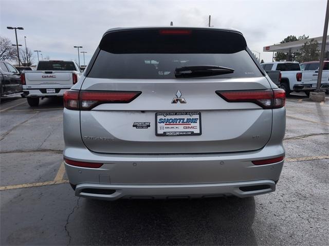 2024 Mitsubishi Outlander Vehicle Photo in AURORA, CO 80012-4011