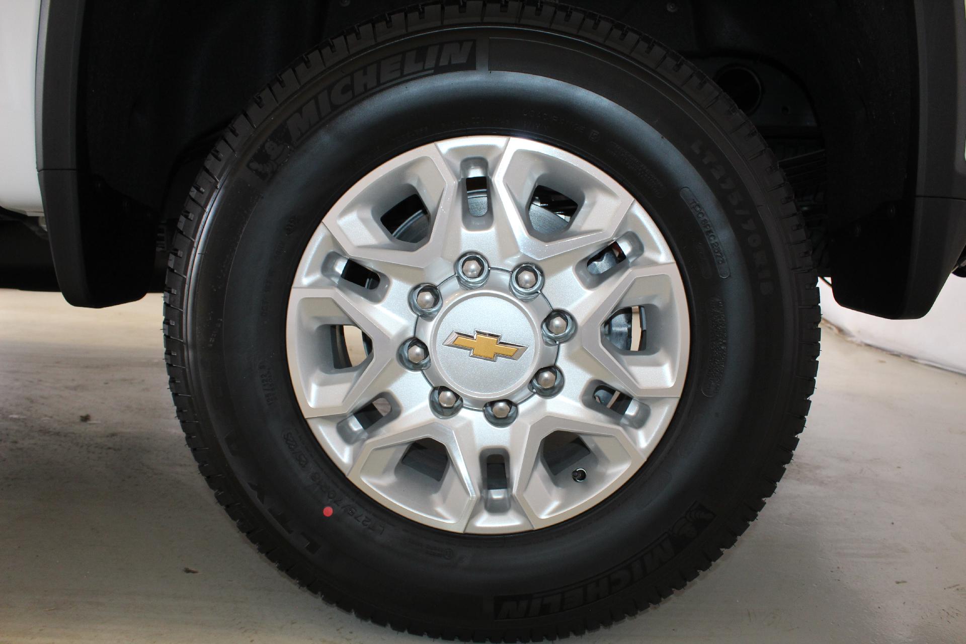 2025 Chevrolet Silverado 2500 HD Vehicle Photo in NORTHAMPTON, MA 01060-1120