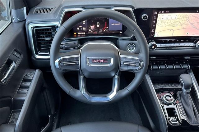 2025 GMC Canyon Vehicle Photo in ELK GROVE, CA 95757-8703