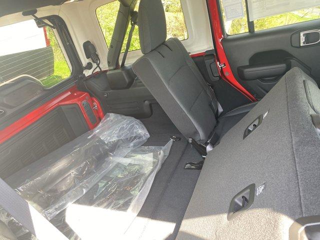 2025 Jeep Wrangler Vehicle Photo in Doylsetown, PA 18901