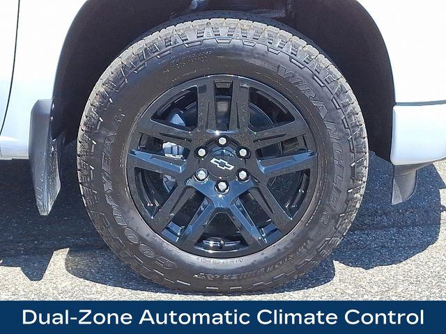 2024 Chevrolet Silverado 1500 Vehicle Photo in DANBURY, CT 06810-5034
