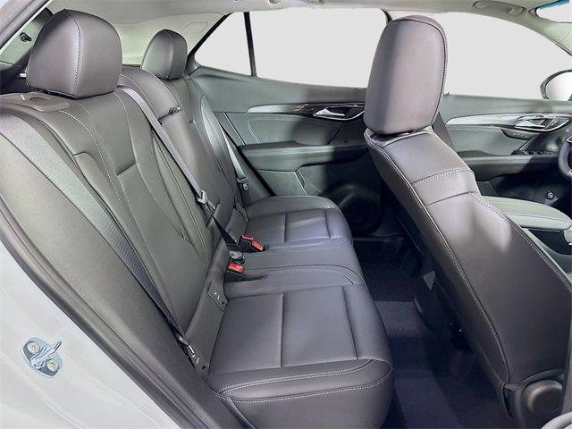 2025 Buick Envision Vehicle Photo in PUYALLUP, WA 98371-4149