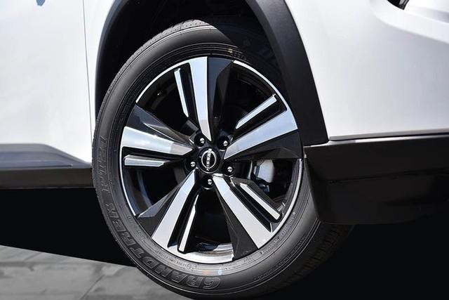 2025 Nissan Rogue Vehicle Photo in Ballwin, MO 63011