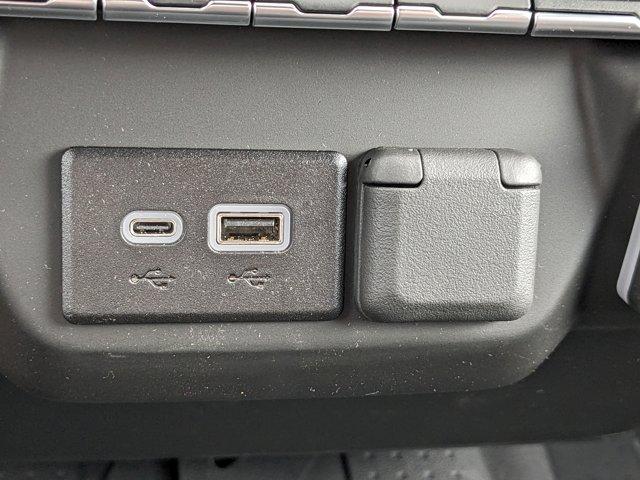 2025 Chevrolet Silverado 2500 HD Vehicle Photo in BRUNSWICK, GA 31525-1881