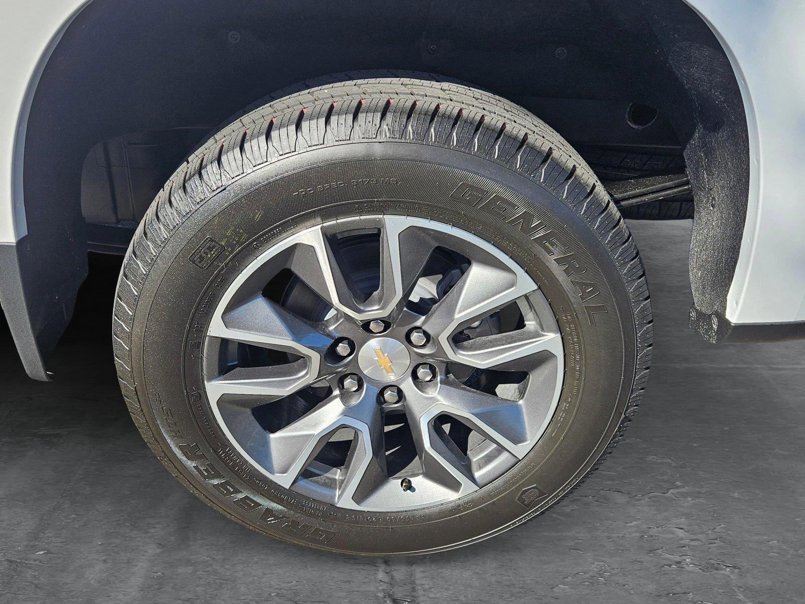 2025 Chevrolet Silverado 1500 Vehicle Photo in MIAMI, FL 33172-3015