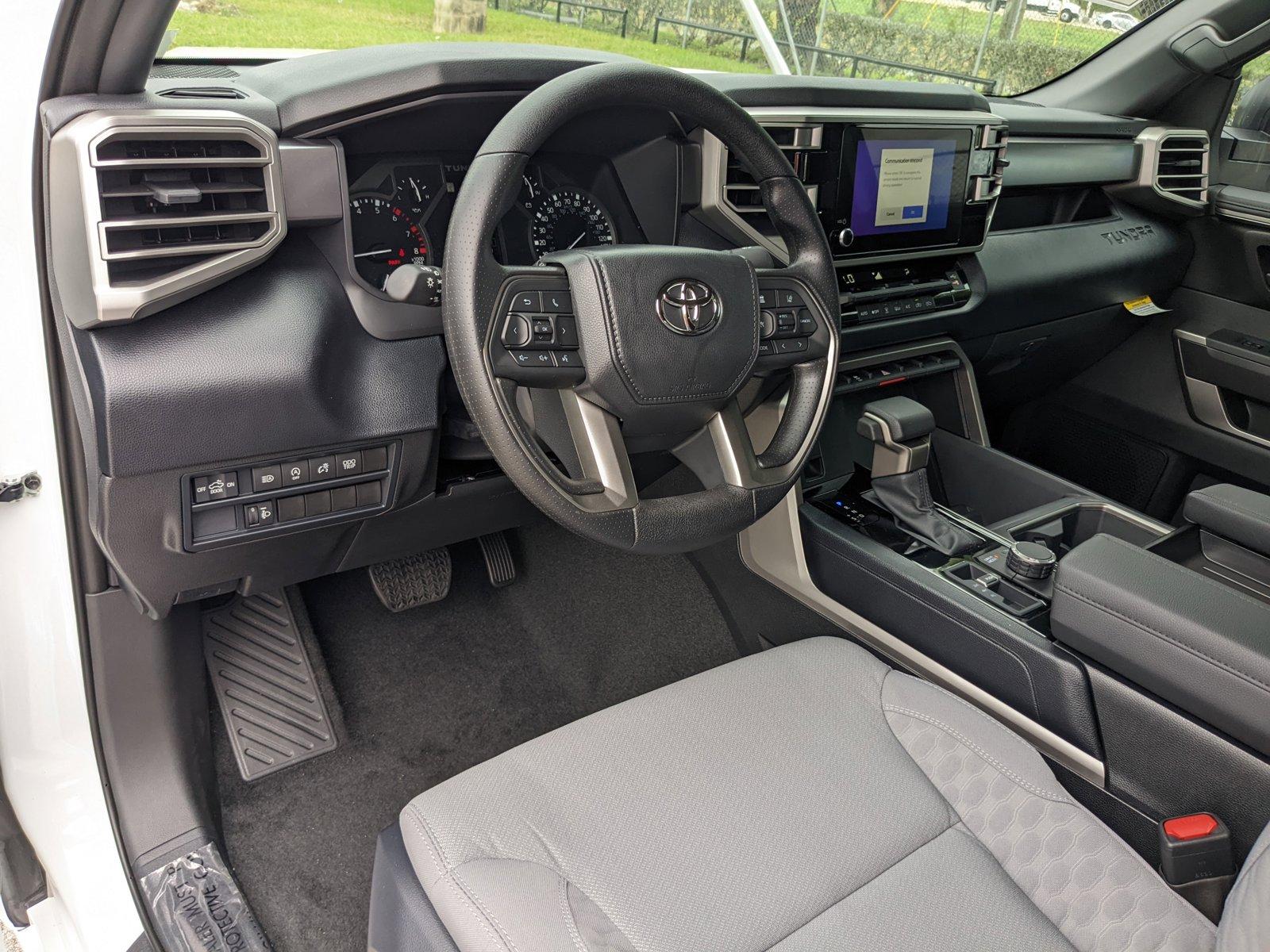 2025 Toyota Tundra 4WD Vehicle Photo in Davie, FL 33331
