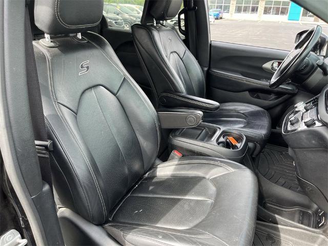 2020 Chrysler Pacifica Vehicle Photo in TULLY, NY 13159-3159