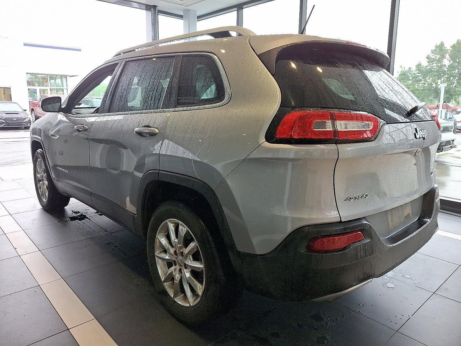 2015 Jeep Cherokee Vehicle Photo in Mechanicsburg, PA 17050-2306