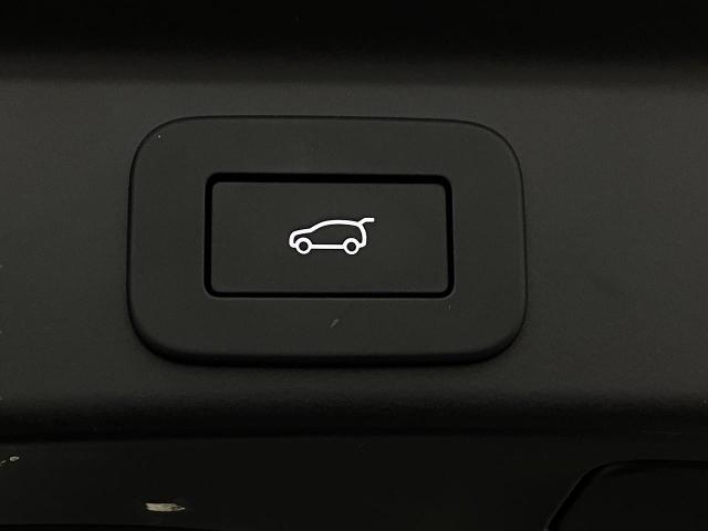 2025 Jaguar F-PACE Vehicle Photo in Appleton, WI 54913