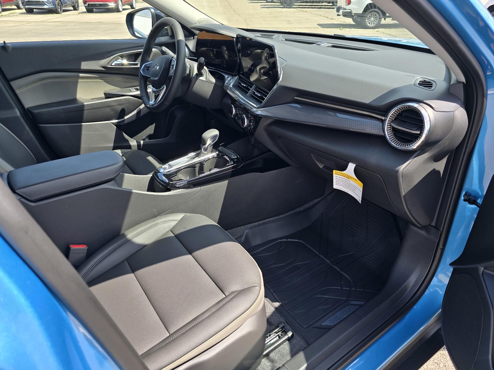 2025 Chevrolet Trax Vehicle Photo in Rolla, MO 65401