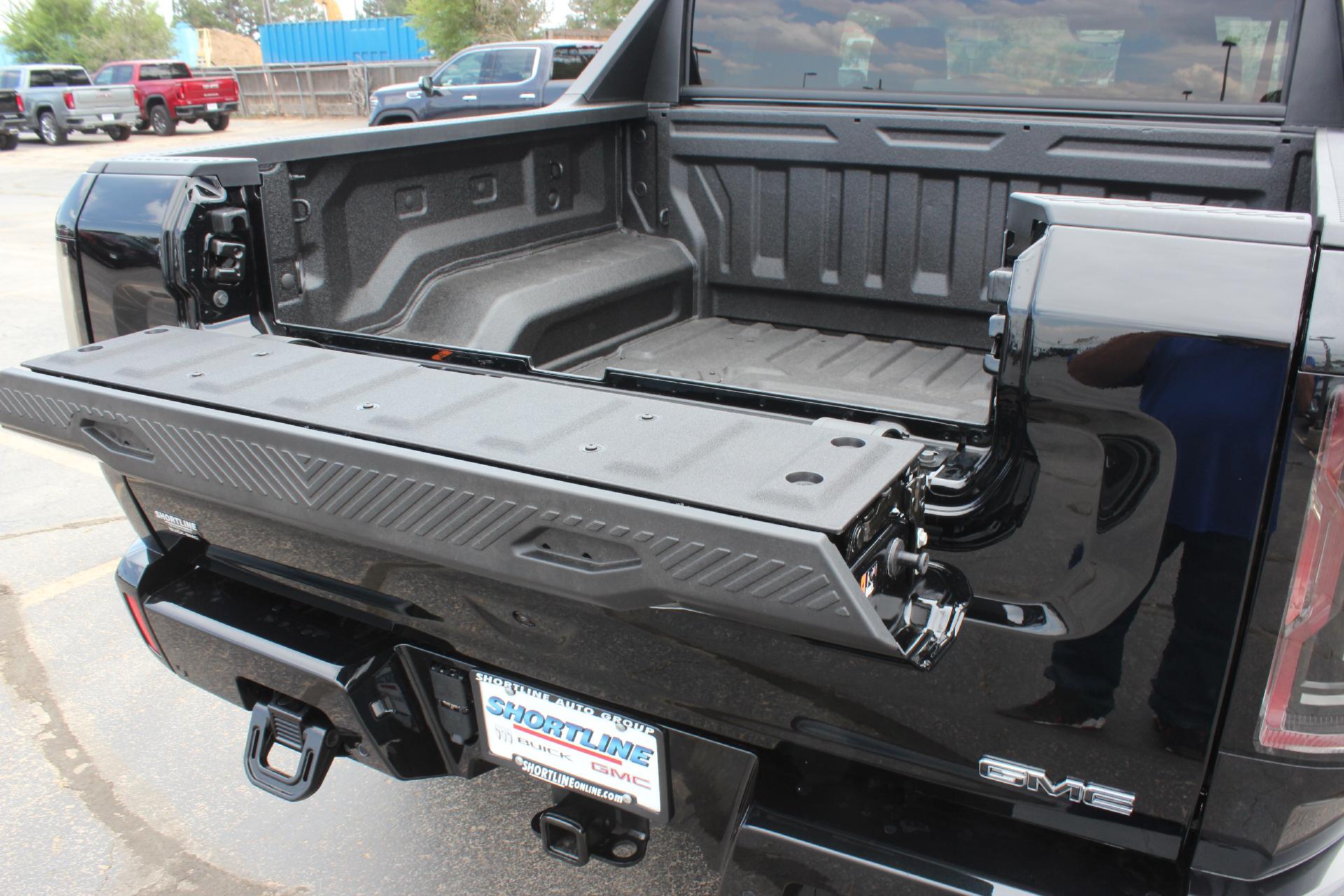 2025 GMC HUMMER EV Pickup Vehicle Photo in AURORA, CO 80012-4011