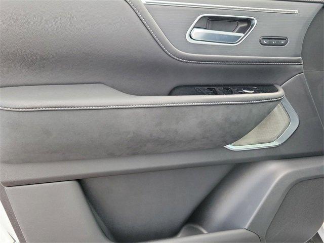 2025 INFINITI QX80 Vehicle Photo in Willow Grove, PA 19090