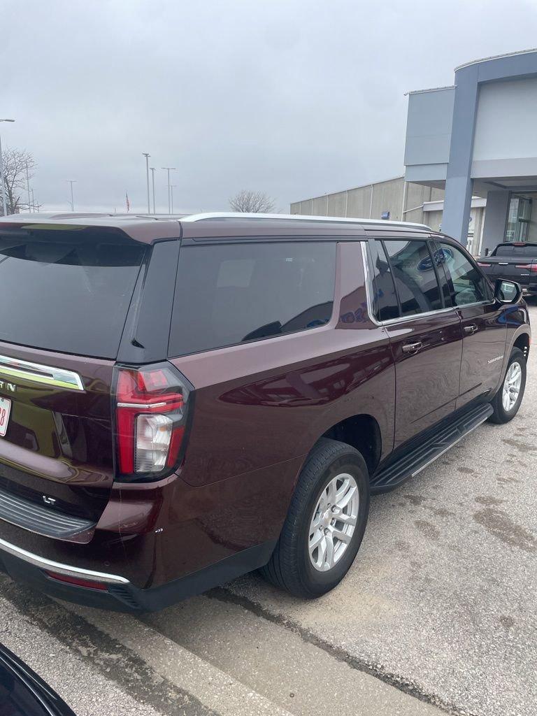 2023 Chevrolet Suburban Vehicle Photo in Cedar Rapids, IA 52402