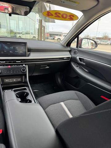 2024 Hyundai SONATA Vehicle Photo in Peoria, IL 61615