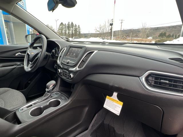 2022 Chevrolet Equinox Vehicle Photo in BOSTON, NY 14025-9684