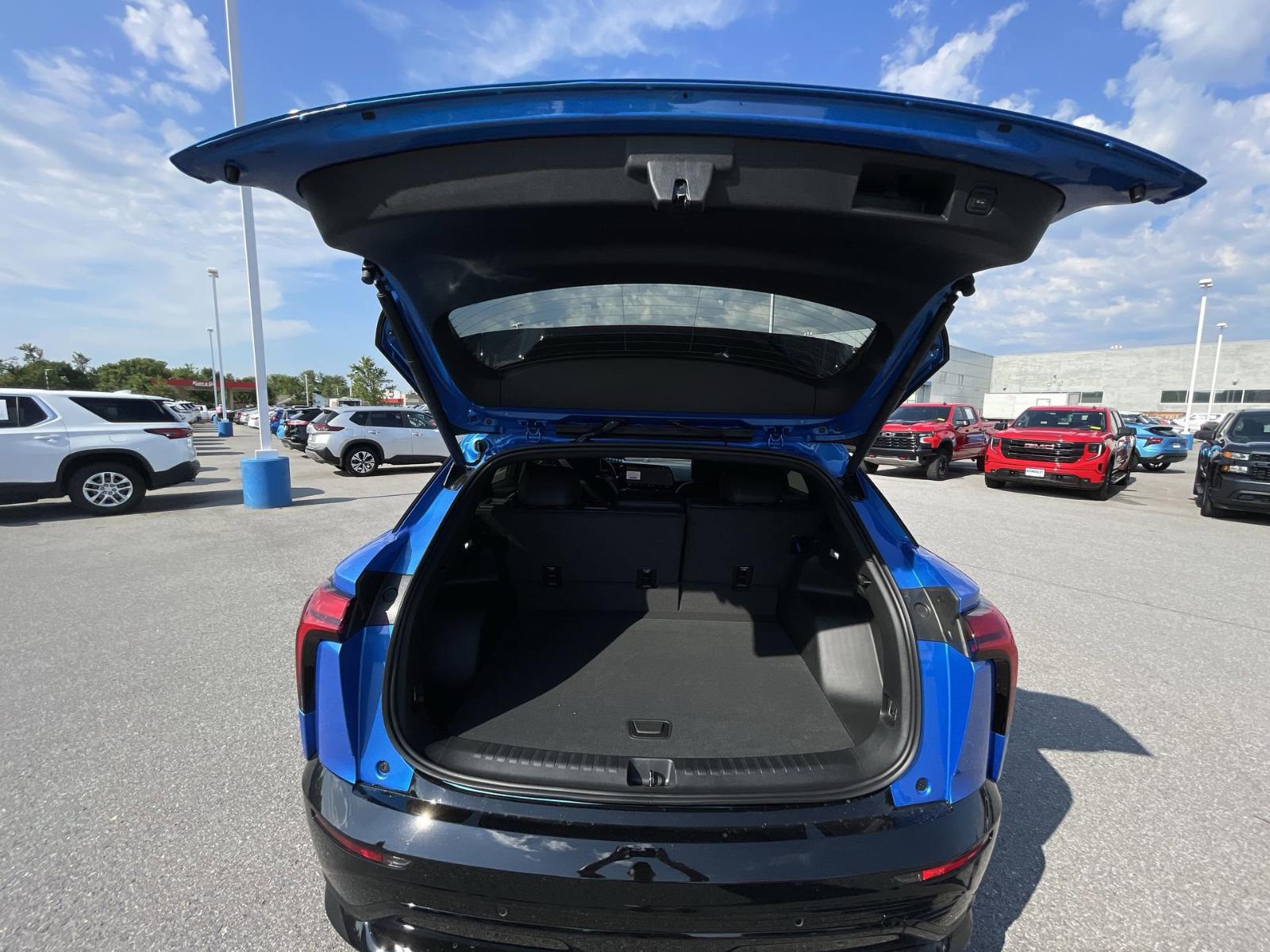 2024 Chevrolet Blazer EV Vehicle Photo in BENTONVILLE, AR 72712-4322