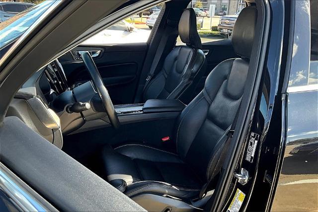 2021 Volvo XC60 Vehicle Photo in Houston, TX 77007
