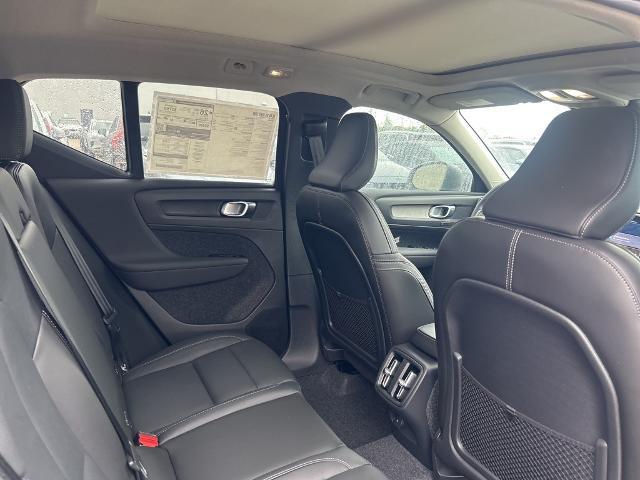 2025 Volvo XC40 Vehicle Photo in Grapevine, TX 76051