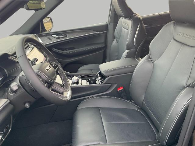 2025 Jeep Grand Cherokee L Vehicle Photo in Kaukauna, WI 54130