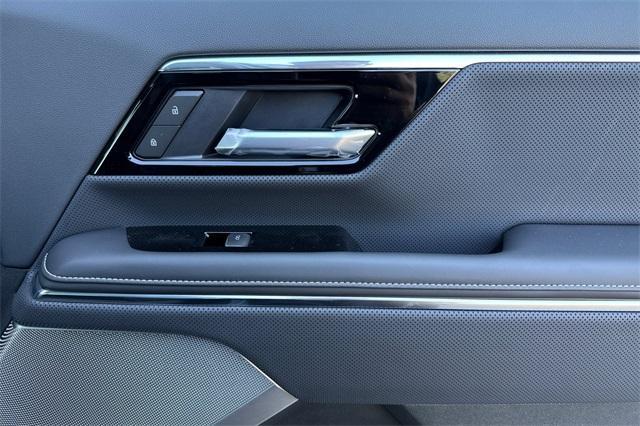 2025 GMC Sierra EV Vehicle Photo in ELK GROVE, CA 95757-8703